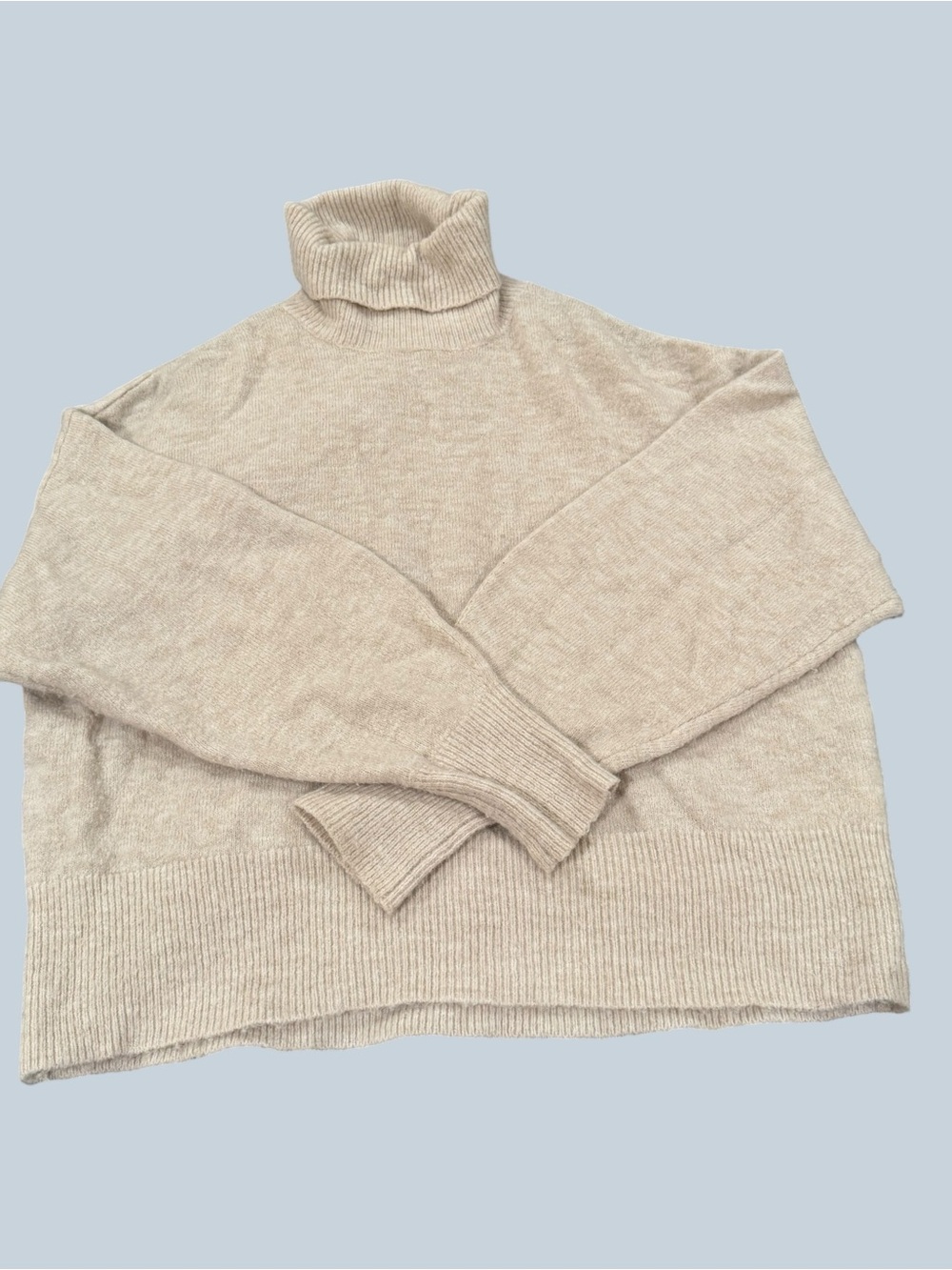 H&M Oatmeal Beige Turtleneck Sweater – Size Medium